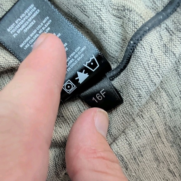 Kuhl‎ Women's Beige Pullover Lightweight Quarter Zip Alloy Outdoor Sz 2XL - Picture 8 of 8